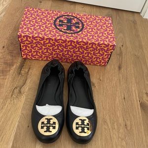 BRAND NEW IN BOX!  Tory Burch Reva ballet flats, black sz 8.5